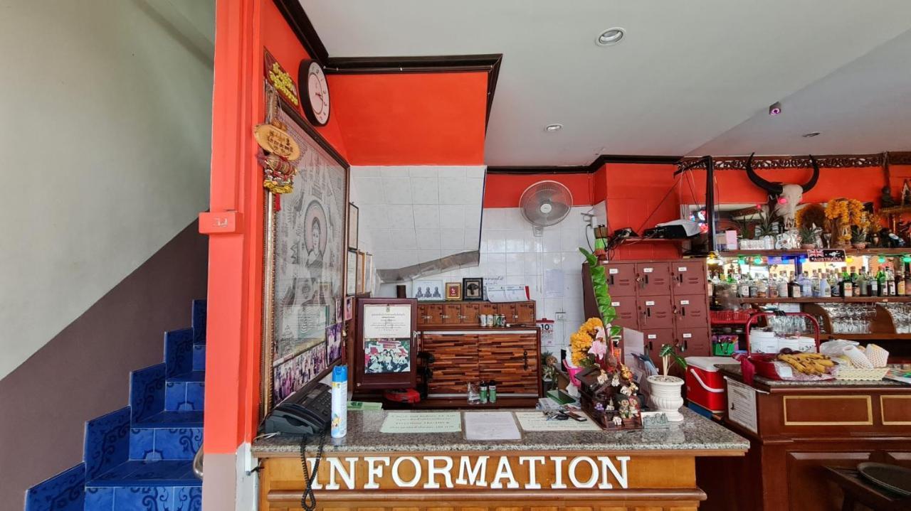 Vech Guesthouse Patong Bagian luar foto